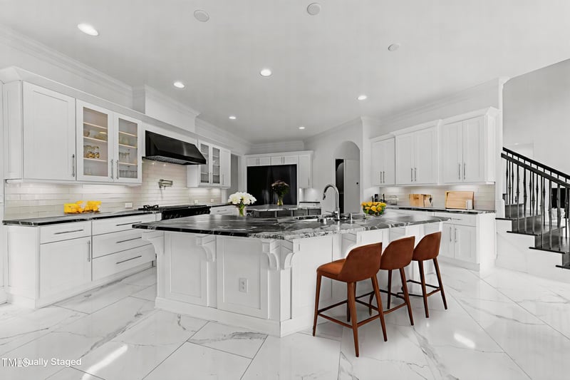 2220 Inwood Landing Ct, Raleigh, NC 27603