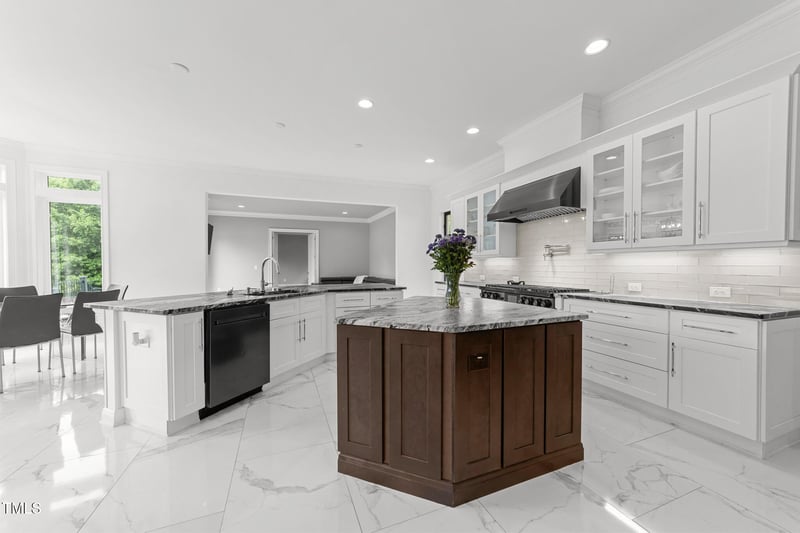 2220 Inwood Landing Ct, Raleigh, NC 27603