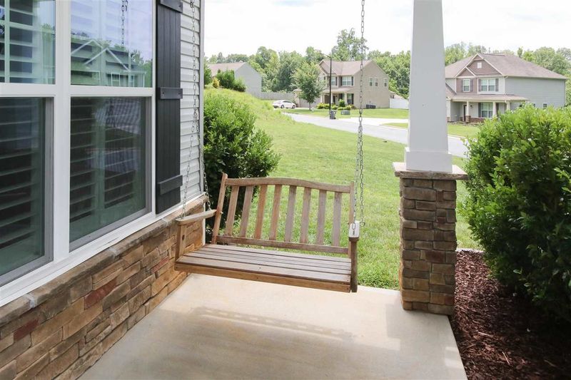 2220 Longshadow Dr, Graham, NC 27253