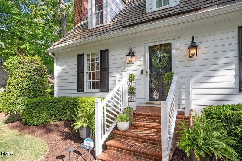 2220 Middlefield Ct, Raleigh, NC 27615