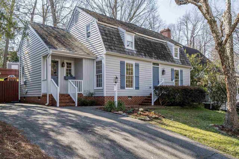 2220 Oxford Rd, Raleigh, NC 27608