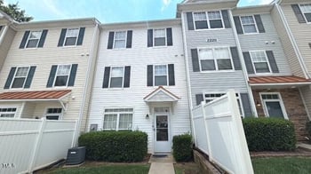 2220 Raven Rd #104, Raleigh, NC 27614