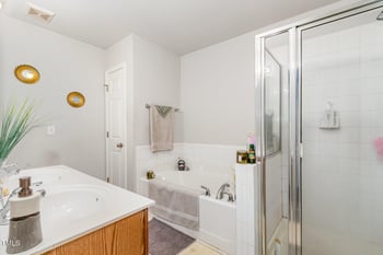 2220 Raven Rd #104, Raleigh, NC 27614
