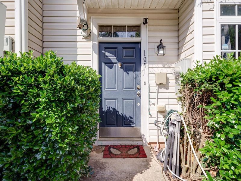 2220 Raven Rd #105, Raleigh, NC 27614
