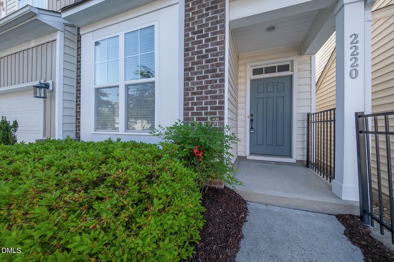 2220 Rocky Bay Ct, Cary, NC 27519