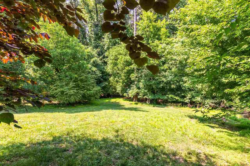 2220 Rumson Rd, Raleigh, NC 27610