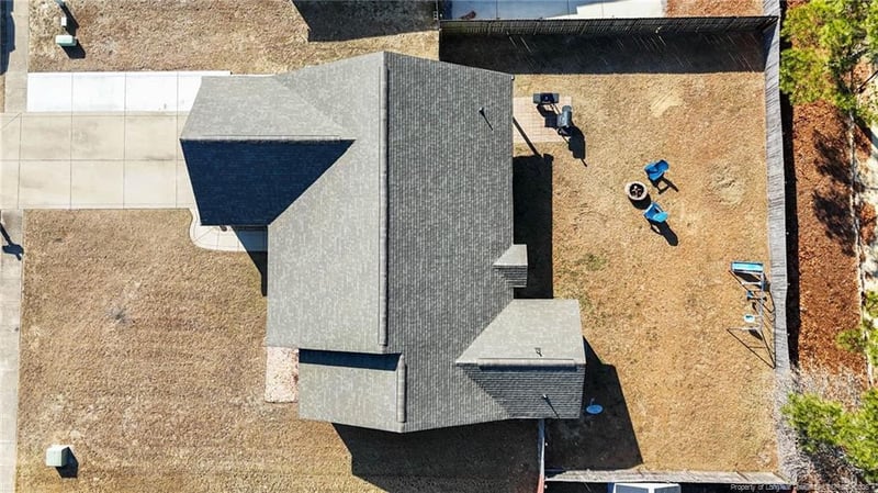 2220 Sir Michael Dr, Hope Mills, NC 28348