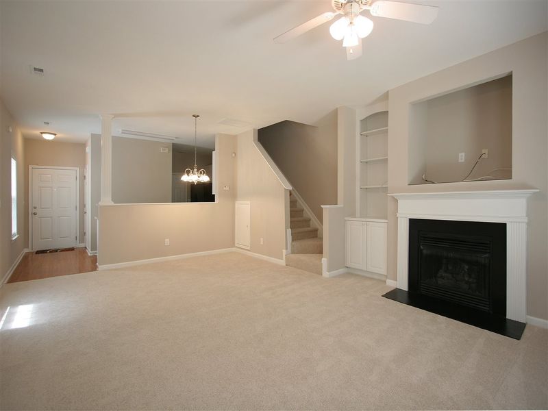 2220 Thornblade Dr, Raleigh, NC 27604