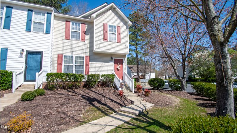 2220 Violet Bluff Ct, Raleigh, NC 27610