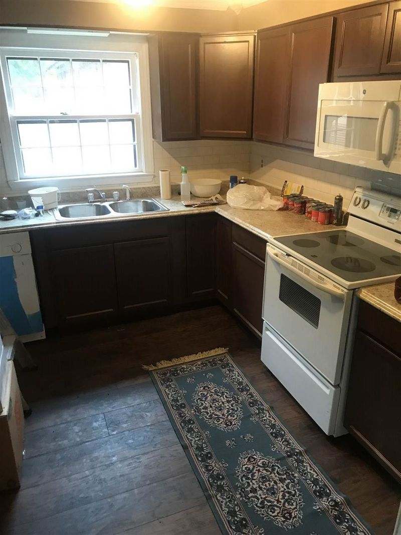 2221 Foxtrot Rd, Raleigh, NC 27610