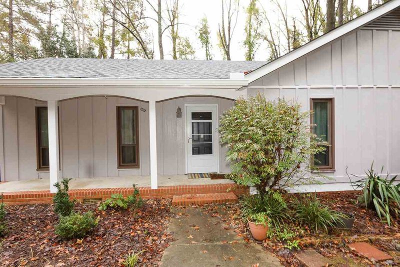 2221 Henslowe Dr, Raleigh, NC 27603