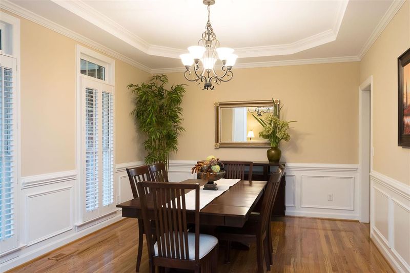 2221 Narrawood St, Raleigh, NC 27614