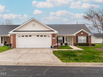 2221 Sweetbay Cir, Burlington, NC 27215