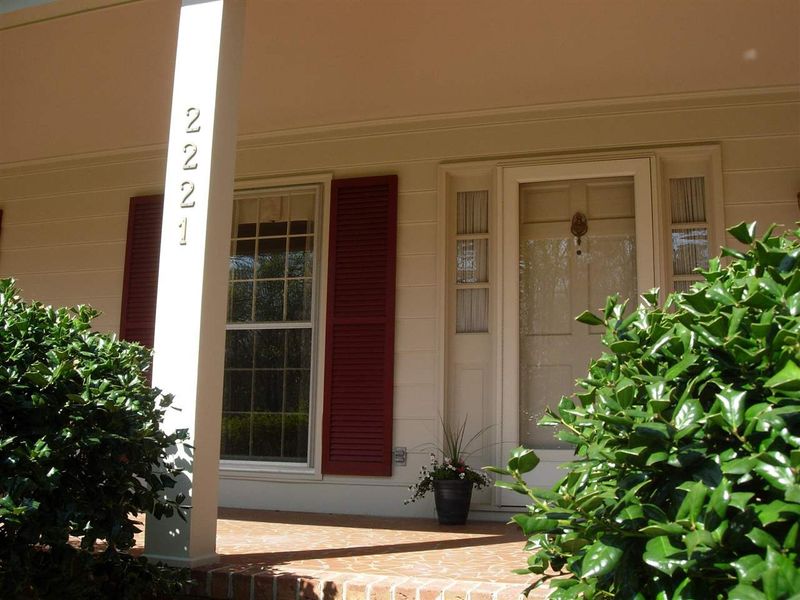2221 Thunder Rd, Durham, NC 27712