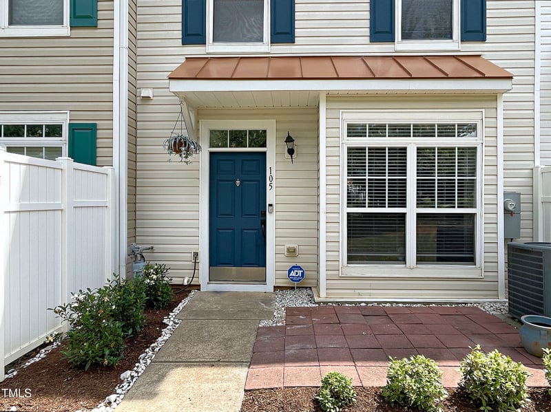 2221 Valley Edge Dr #105, Raleigh, NC 27614