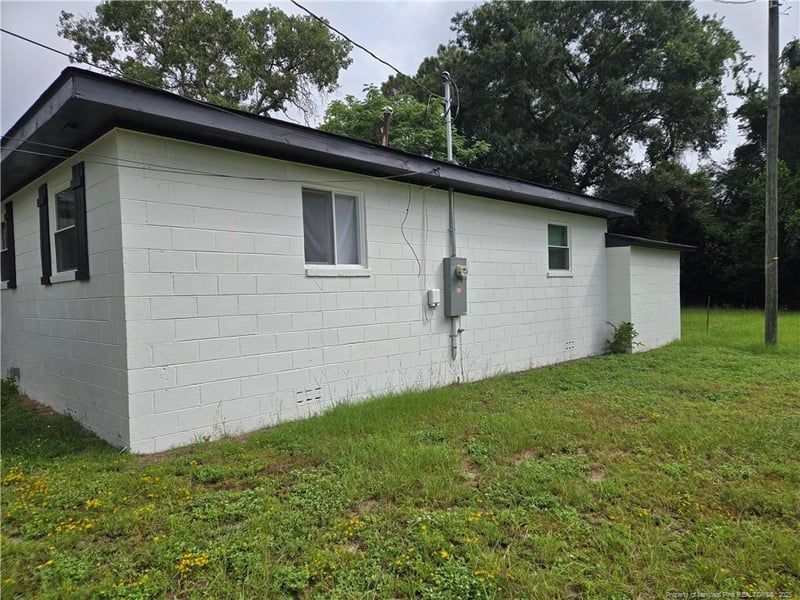2222 Edgar St, Fayetteville, NC 28301