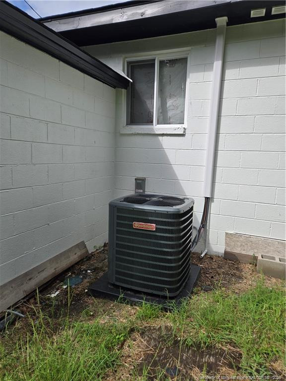 2222 Edgar St, Fayetteville, NC 28301