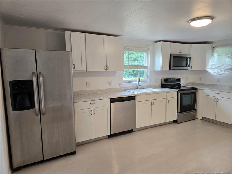 2222 Edgar St, Fayetteville, NC 28301