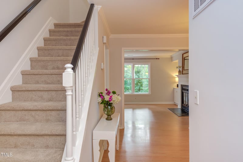 2222 Pathway Dr, Chapel Hill, NC 27516