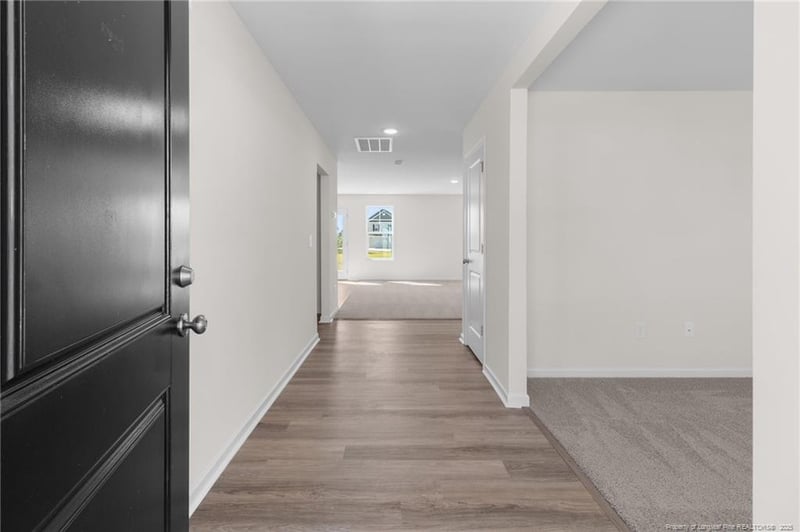 2223 Roadster Pony Ln, Hope Mills, NC 28348