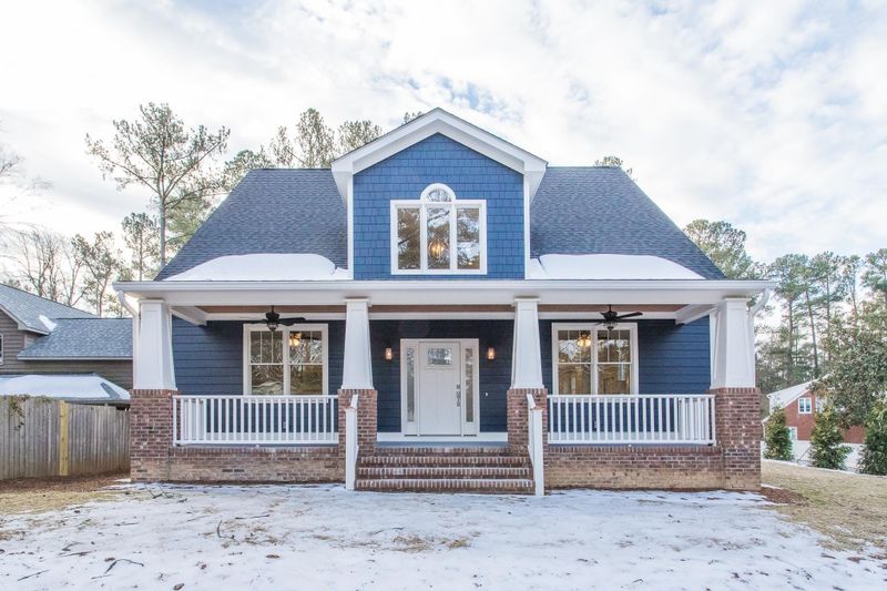 2223 University Dr, Durham, NC 27707
