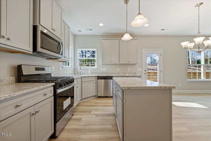 2224 Campbell Loop, Burlington, NC 27215
