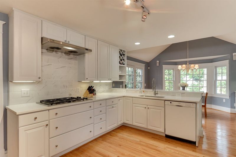 2224 Creston Rd, Raleigh, NC 27608