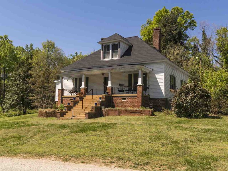 2224 Mathis Rd, Burlington, NC 27217