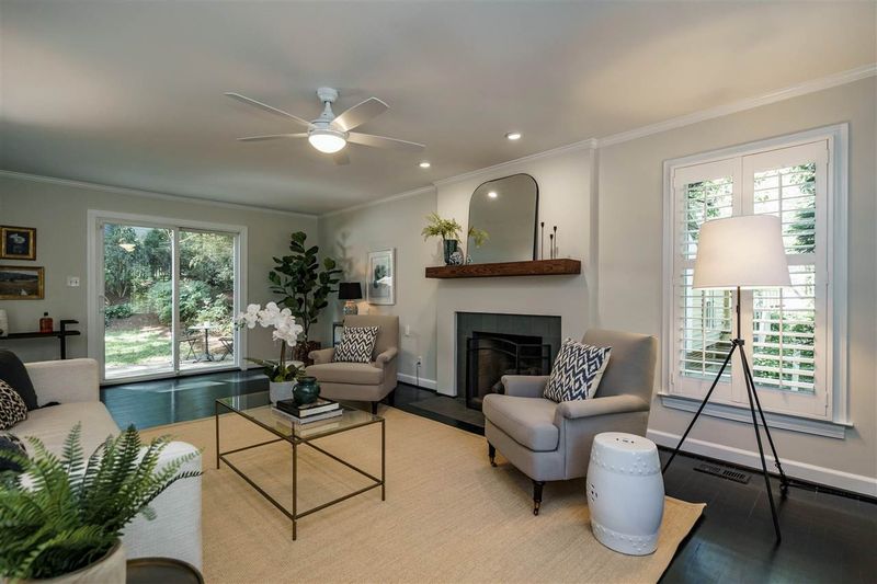 2224 Oxford Rd, Raleigh, NC 27608