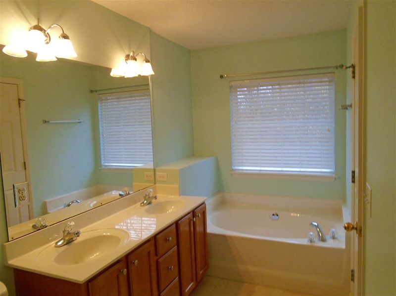 2224 Spruce Shadows Ln, Raleigh, NC 27614