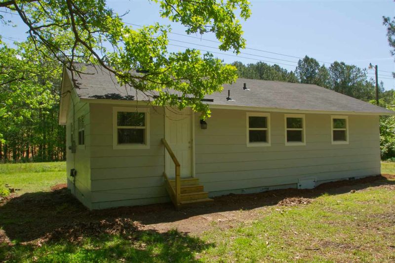 2224 E Williams St, Apex, NC 27539