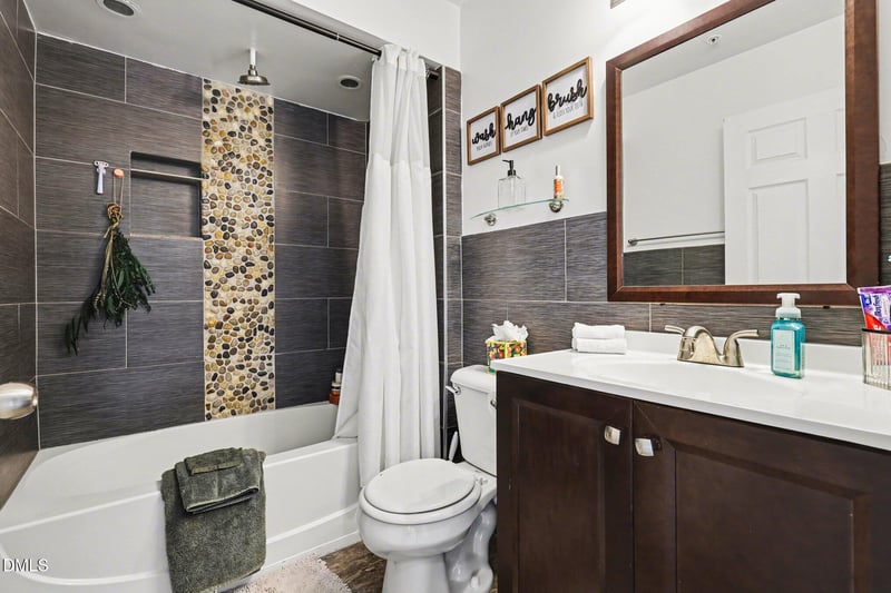 2225 Raven Rd #100, Raleigh, NC 27614