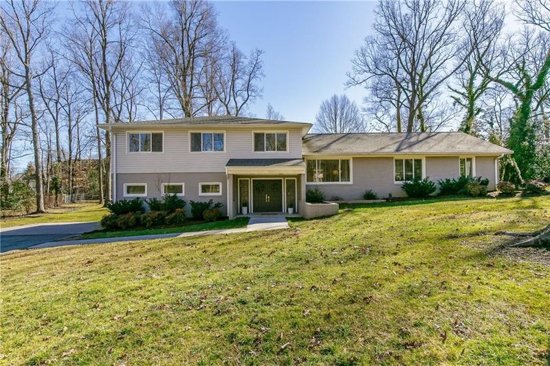 2226 Lakeview Ter, Burlington, NC 27215