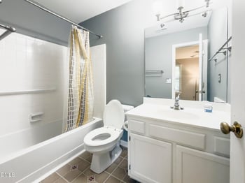 2226 Pathway Dr, Chapel Hill, NC 27516