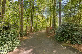 2227 Graystone Ln, Chapel Hill, NC 27514