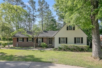 2227 Meadow Wood Rd, Fayetteville, NC 28303