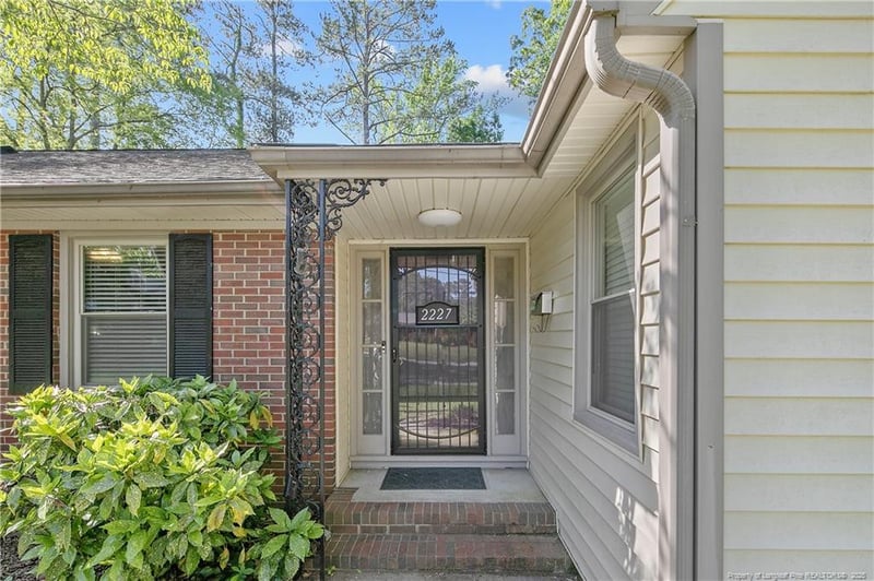 2227 Meadow Wood Rd, Fayetteville, NC 28303