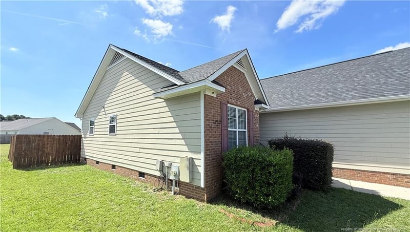 2228 Chasewater Rd, Fayetteville, NC 28306