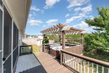 2228 Lakedale Dr, Fayetteville, NC 28306