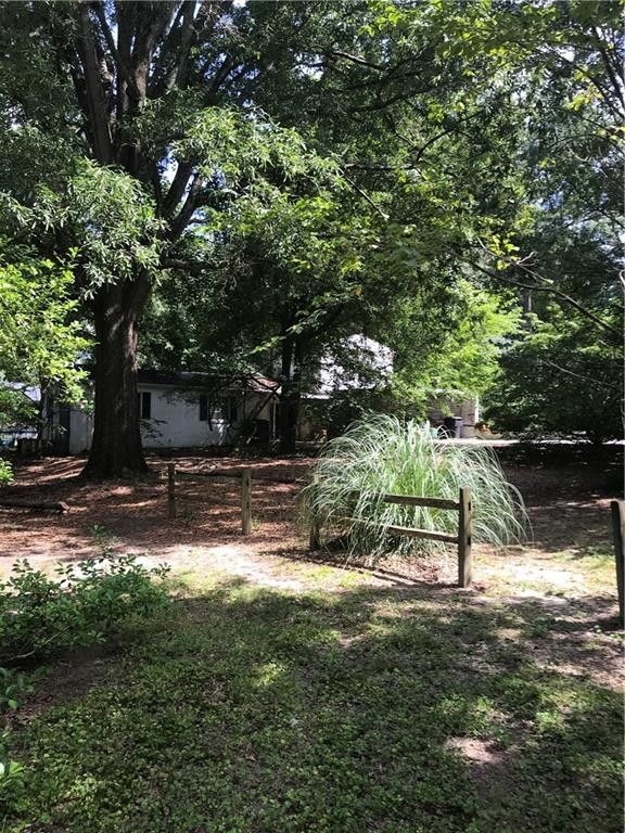 2228 Lee Dr, Burlington, NC 27215