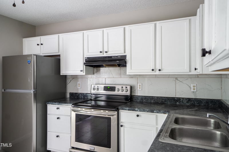 2228 Walnut Ridge Ct, Raleigh, NC 27610