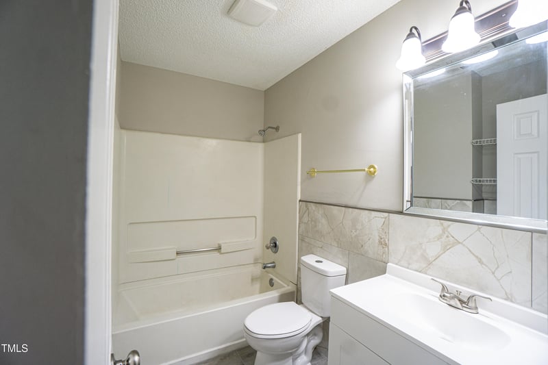 2228 Walnut Ridge Ct, Raleigh, NC 27610