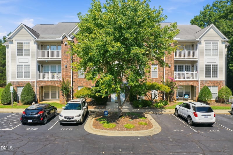 2229 Delaney Dr #312, Burlington, NC 27215