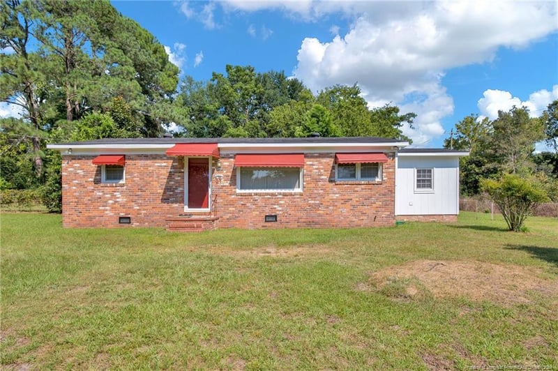 2229 Kimberly Dr, Fayetteville, NC 28306