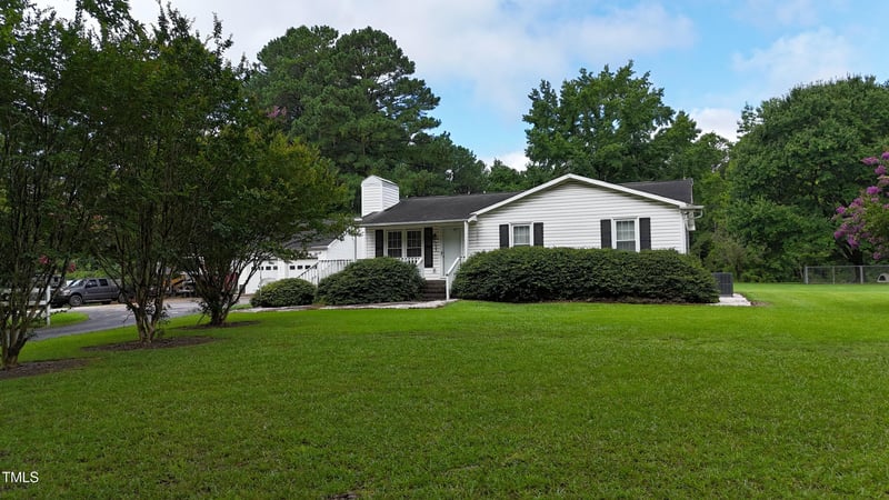 2229 Lizard Lick Rd, Zebulon, NC 27597