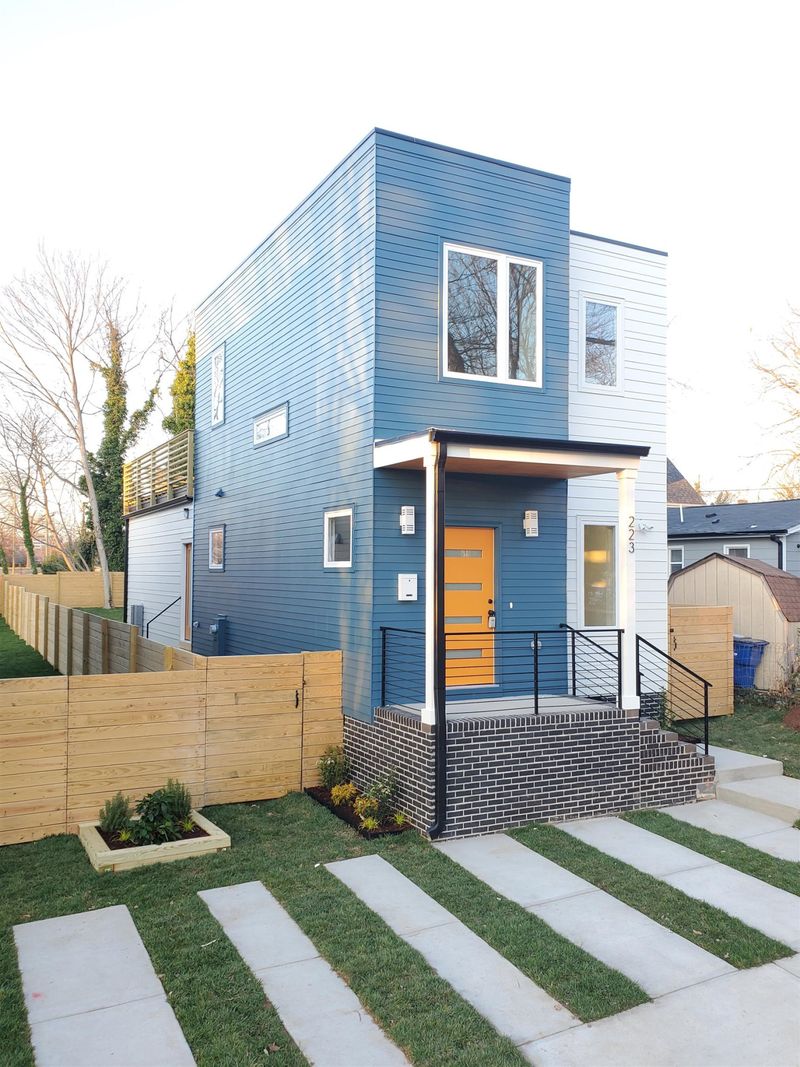 223 Bledsoe Ave, Raleigh, NC 27601