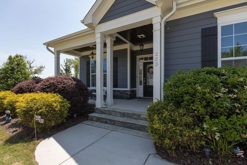 223 Bonaventure Dr, Clayton, NC 27527
