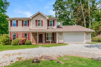 223 Crestview Dr, Durham, NC 27712