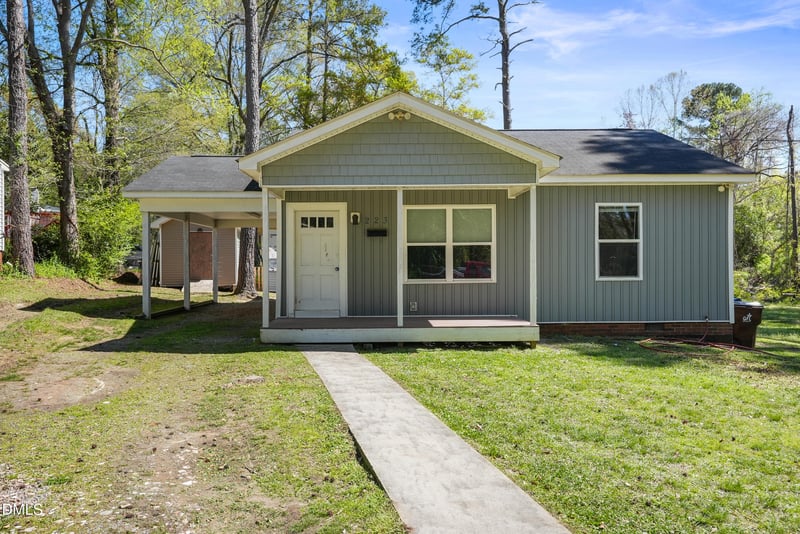 223 Daisy St, Sanford, NC 27330