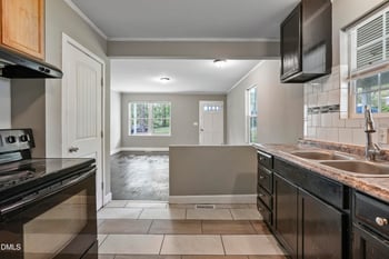 223 Daisy St, Sanford, NC 27330